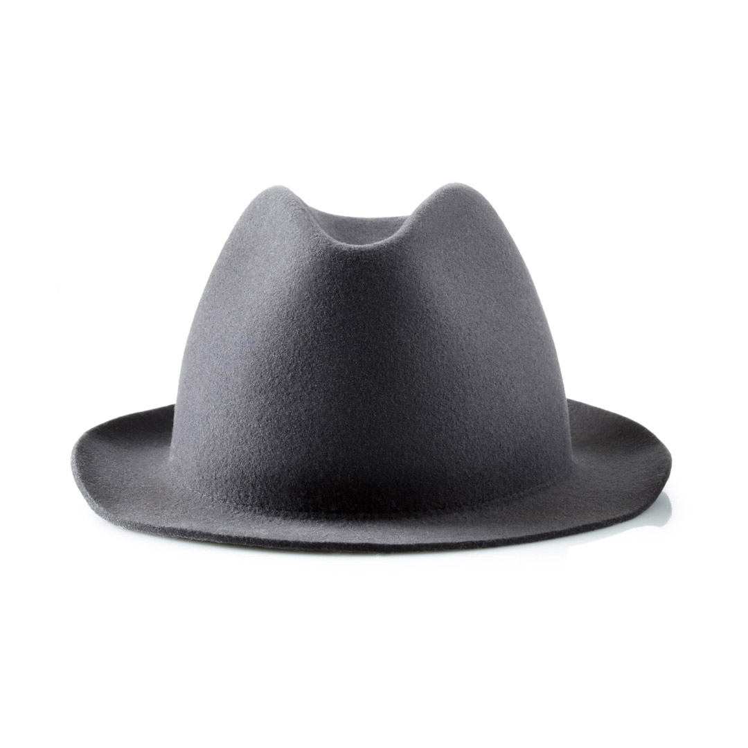 packshot produits sur fond blanc d un chapeau comptoir des cotonniers